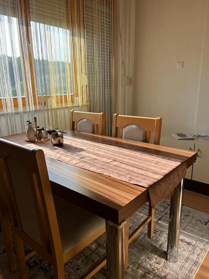 Apartmani M&D Laktaši エクステリア 写真